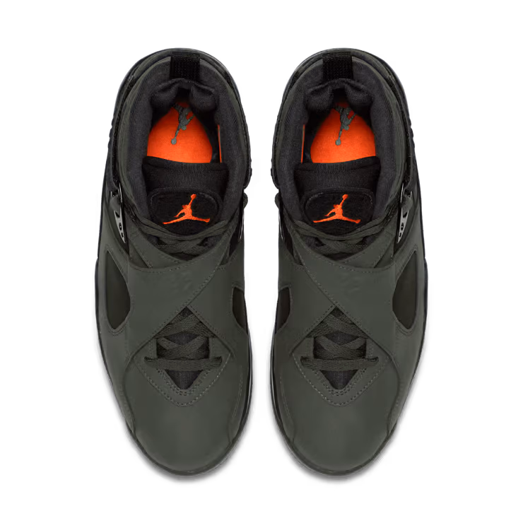 Jordan 8 Undefeated — Vista 3