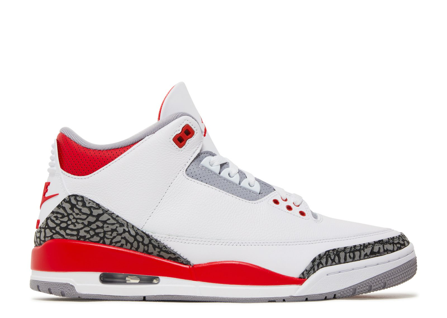 Jordan 3 Retro 'Fire Red' — Xotic Sneakers Chile