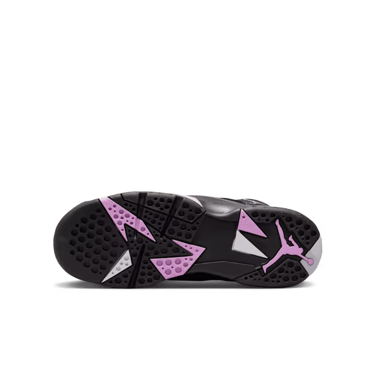 Jordan 7 Retro 'Barely Grape' — Vista 2