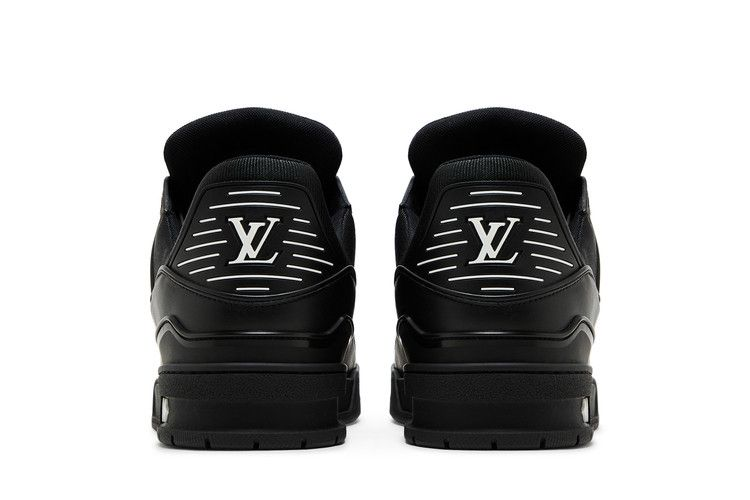 Lv Trainer Embossed Monogram Black — Vista 7
