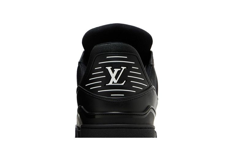 Lv Trainer Embossed Monogram Black — Vista 8