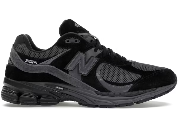 New Balance 2002r Black Black Dark Grey — Vista 2