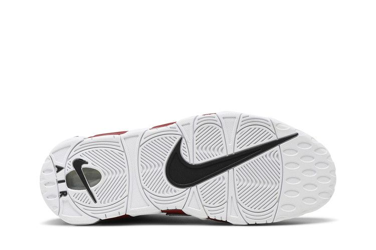 Nike Air More Uptempo Bulls 2021 — Vista 5