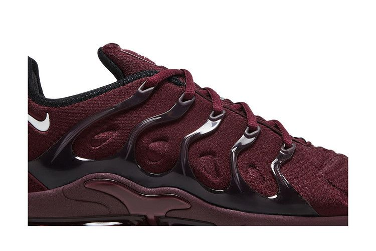 Nike Vapormax Plus Night Maroon — Vista 3