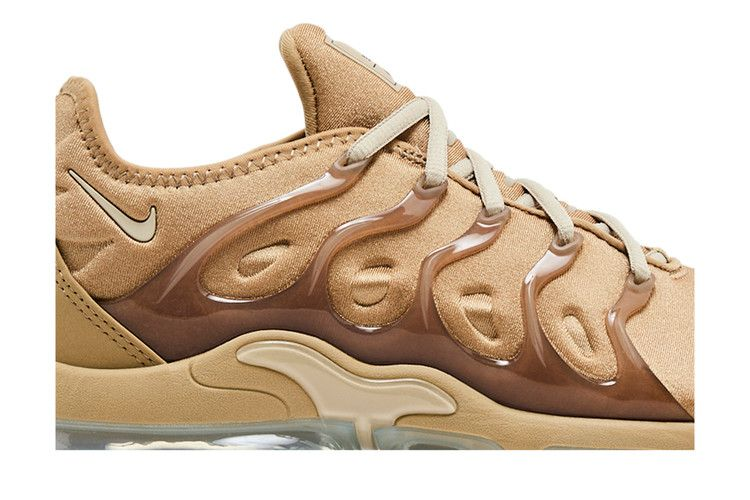 Nike Vapormax Plus Parachute Beige — Vista 3