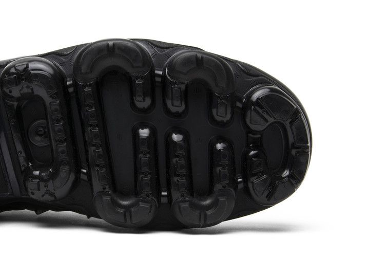 Nike Vapormax Plus Triple Black — Vista 6