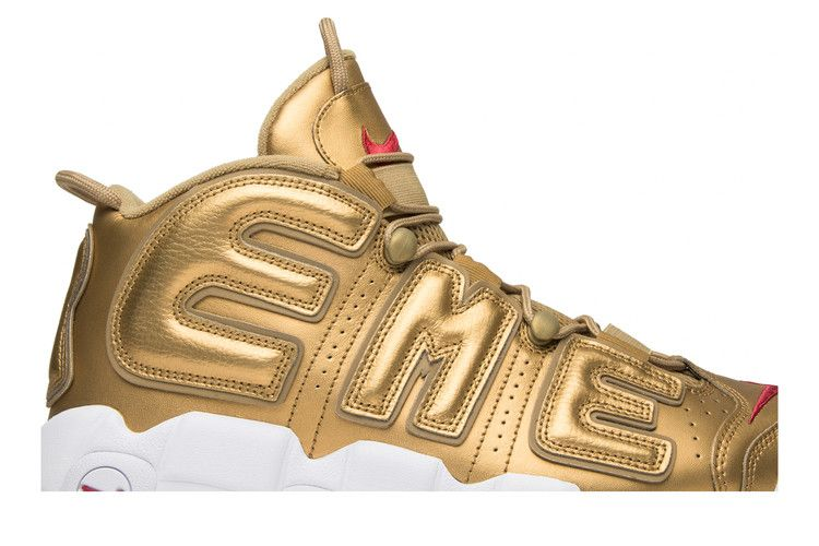 Supreme X Nike Air More Uptempo Metallic Gold — Vista 3