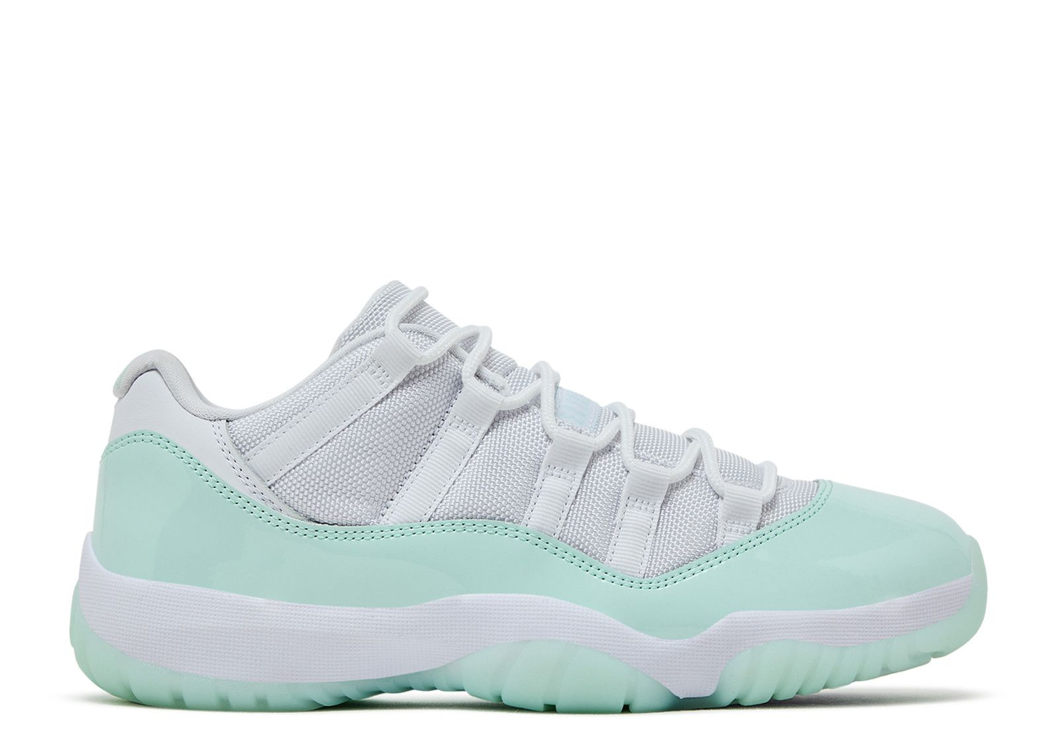 Wmns Jordan 11 Low 'Igloo' — Xotic Sneakers Chile