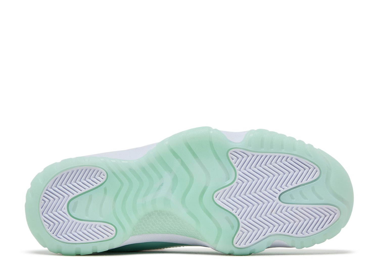 Wmns Jordan 11 Low 'Igloo' — Vista 4